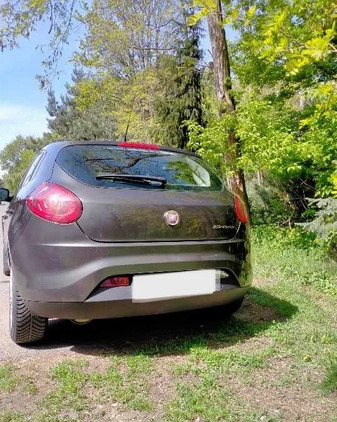 Fiat Bravo cena 15000 przebieg: 214842, rok produkcji 2010 z Warszawa małe 106